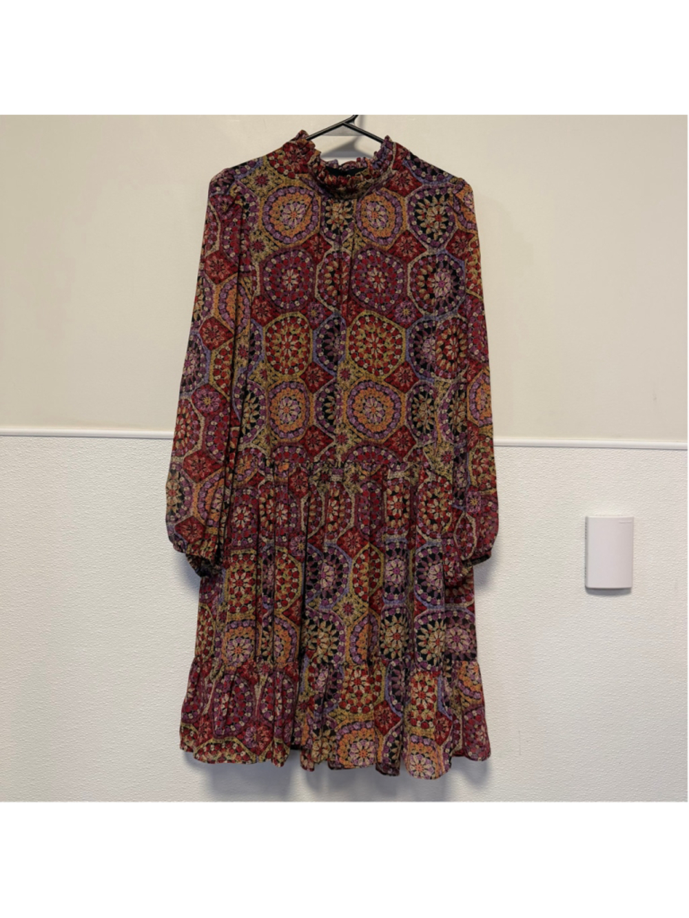 Women's Julian Taylor Long Sleeve Dress Size 12 Red Multi-color Pattern